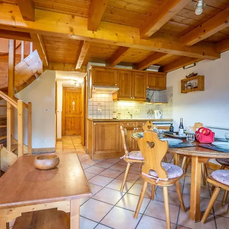 Apartment Les Hauts Des Chavants - By Interhome